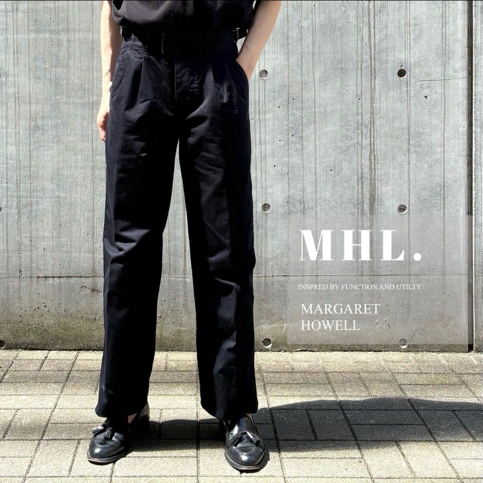 MHL. / ウォッシュド チノ コットン サイドアジャスター ワイドパンツ