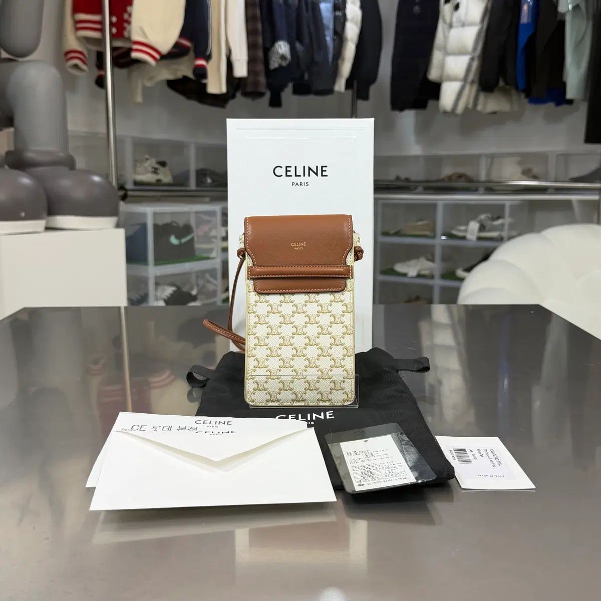 フルセット/OS Celine トリオンフ キャンバス フラップ 携帯ホルダー クロスバッグ 71,600円