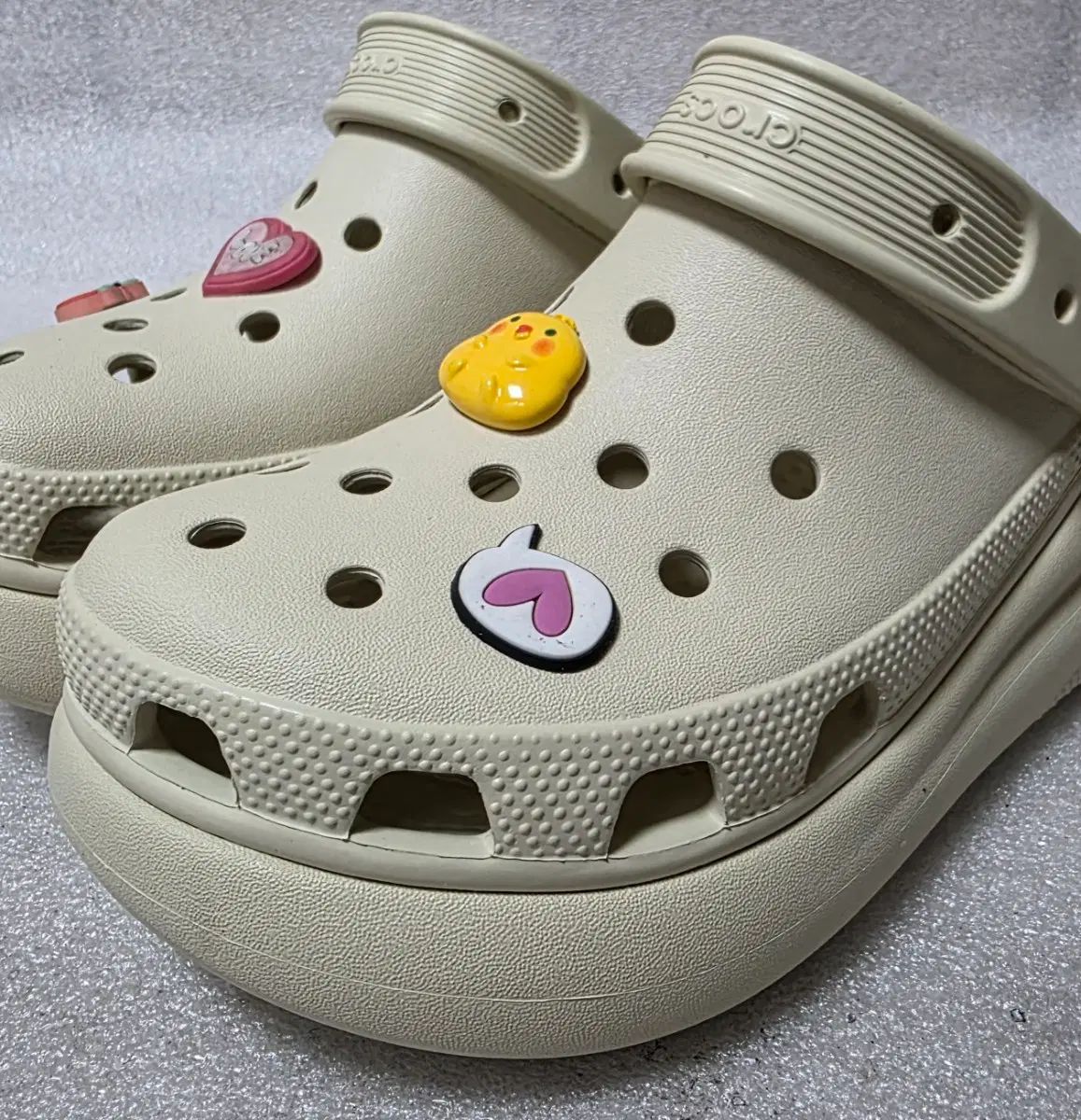 未使用 Crocs クロックス Classic クラッシュ クロッグ 厚底 レディース 235 240