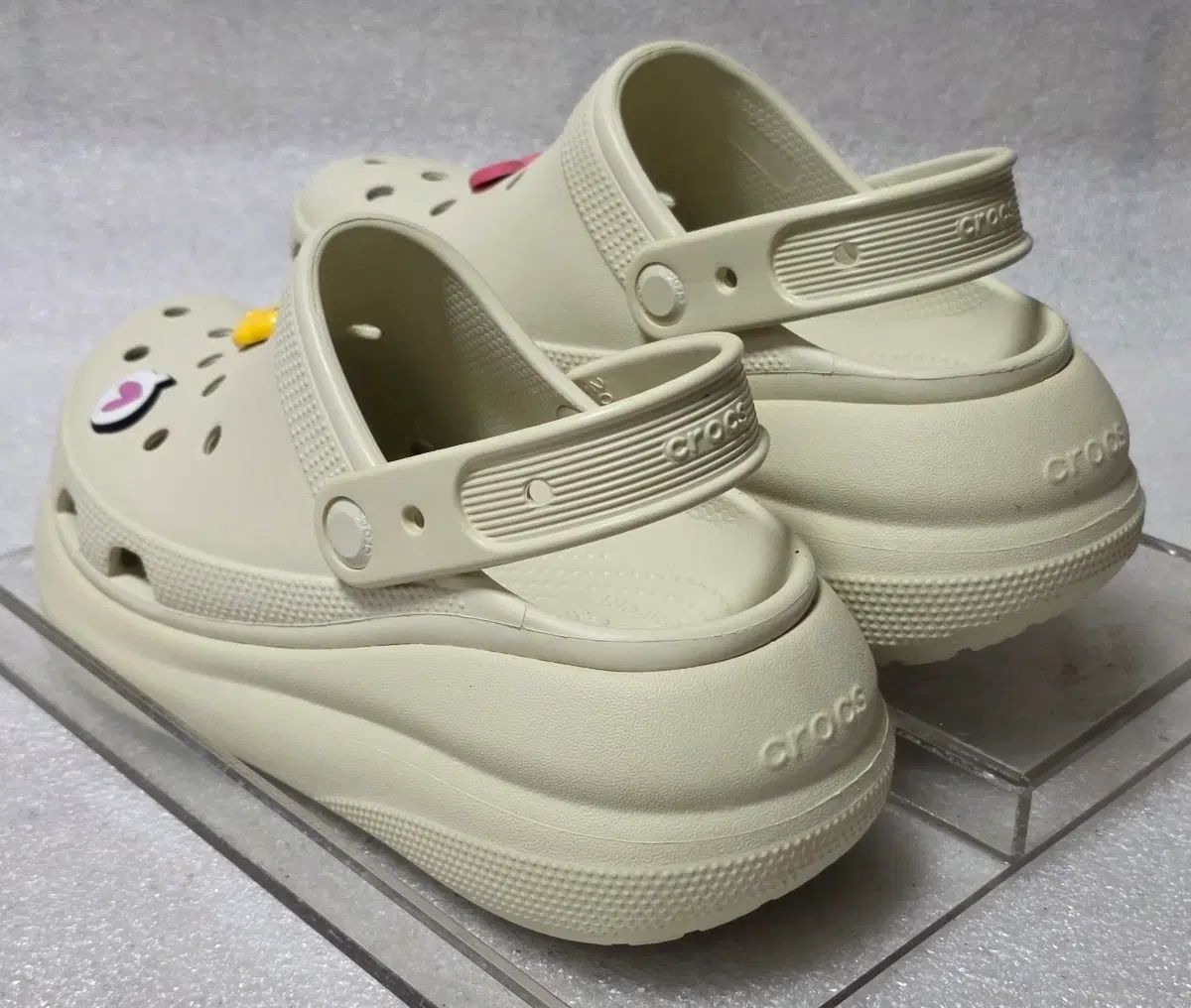 未使用 Crocs クロックス Classic クラッシュ クロッグ 厚底 レディース 235 240