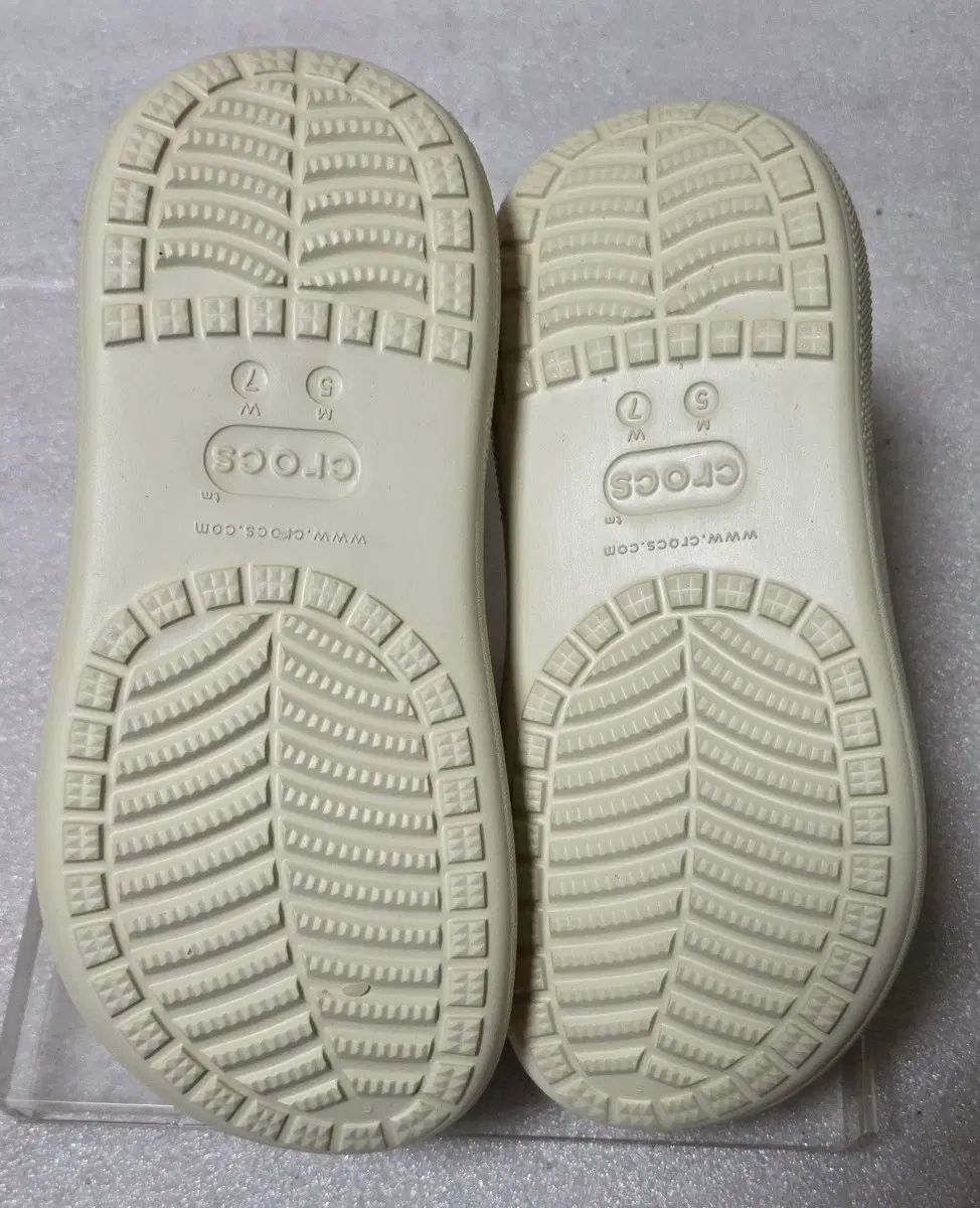 未使用 Crocs クロックス Classic クラッシュ クロッグ 厚底 レディース 235 240