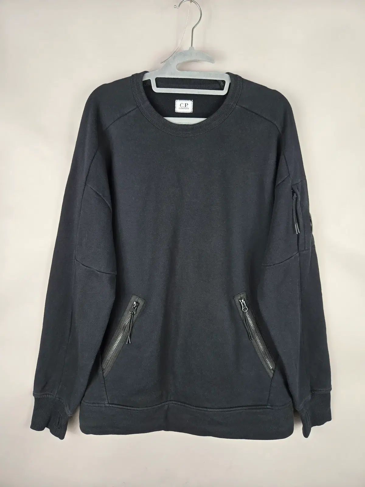 C.P. COMPANY シーピーカンパニー L ディアゴナル レイズド レンズ スウェット 起毛 スウェット 正規品 17,705円