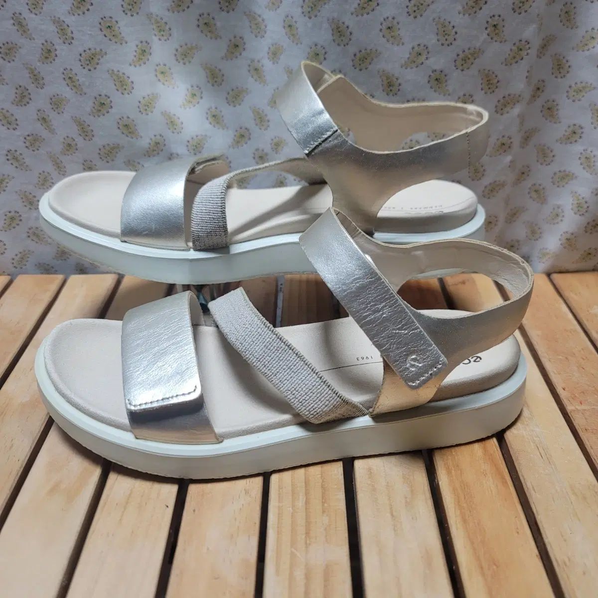 Ecco FLO 2 バンド サンダル 240