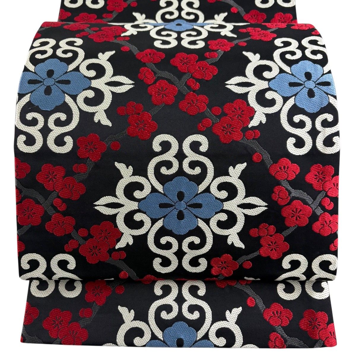 【美品】 袋帯 名品 華文 枝梅 黒 六通 正絹 【中古】 12,008円