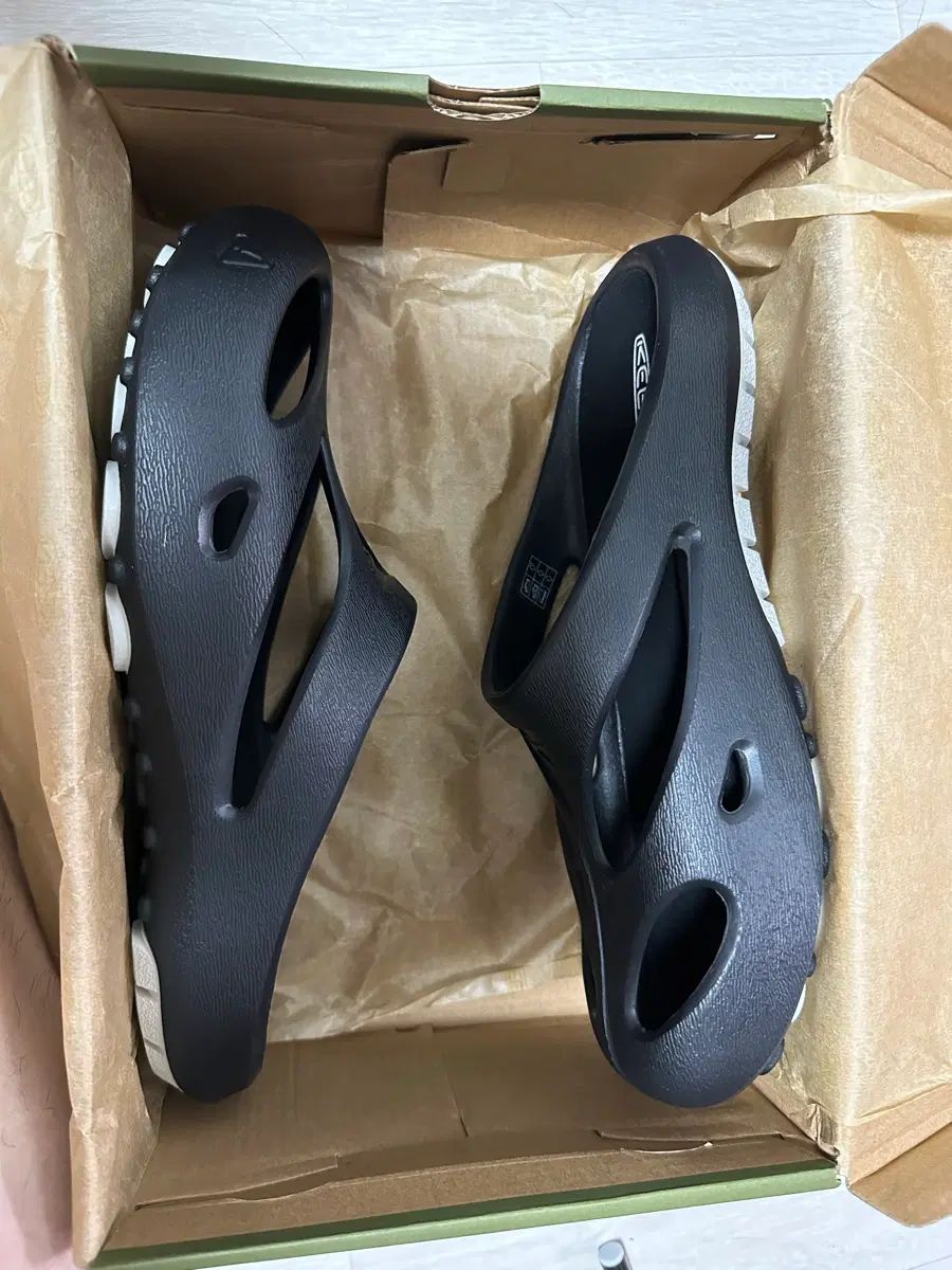 280 キーン シャンティ スライド 9,556円