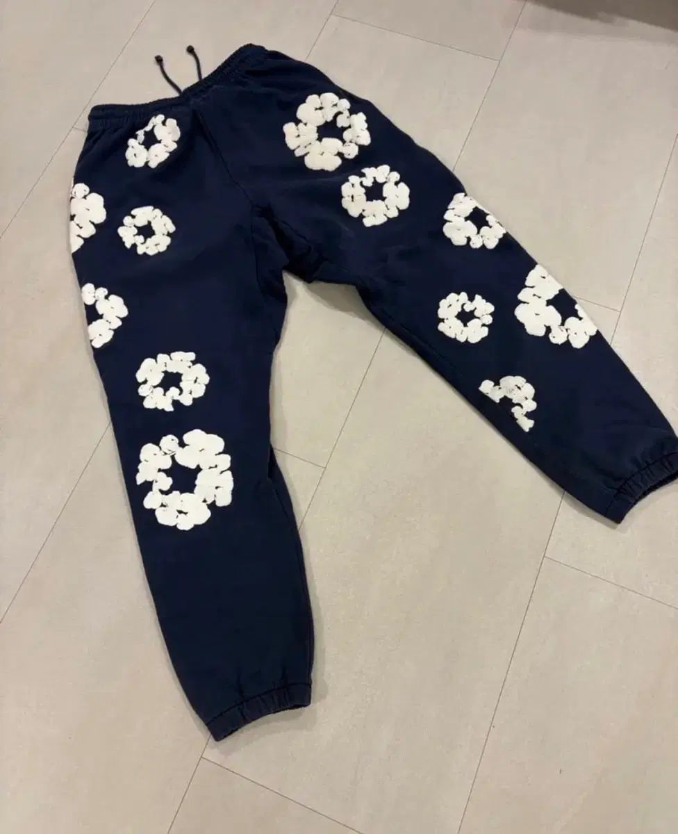 DENIM TEARS (デニムティアーズ) ネイビー ジョガーパンツ