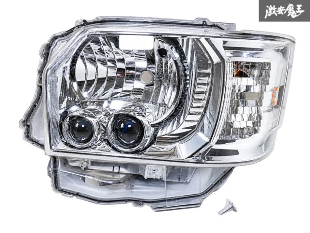 トヨタ 純正 200系 ハイエース 4型 5型 6型 7型 8型 後期 LED ヘッドライト レンズ 左 左側 助手席側 KOITO 26-137 83 即納