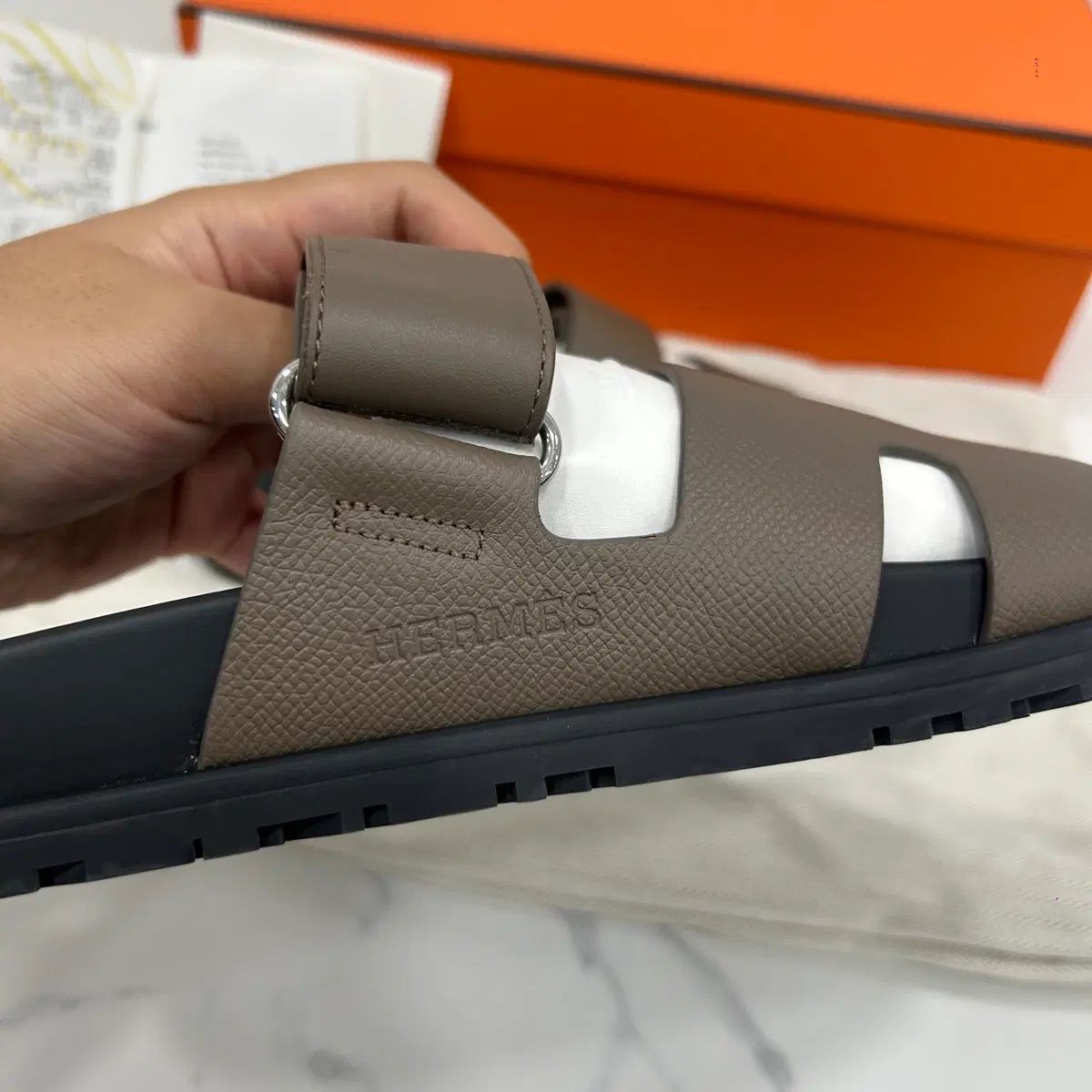 26年5月購入/42 Hermes シプレ エトープ スリッパ