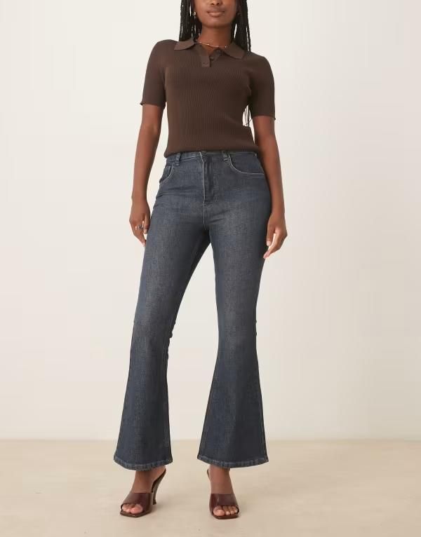エイソス レディース ボトムス デニムパンツ ヴィンテージ クロップド ジーンズ ASOS DESIGN cropped kick flare jeans in vintage wash MID BL