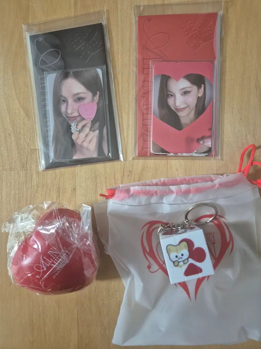 ITZY（イッチ）ファンミーティング 入場 特典 day1 day2 トレカ 未開封 セット itzy 6,117円