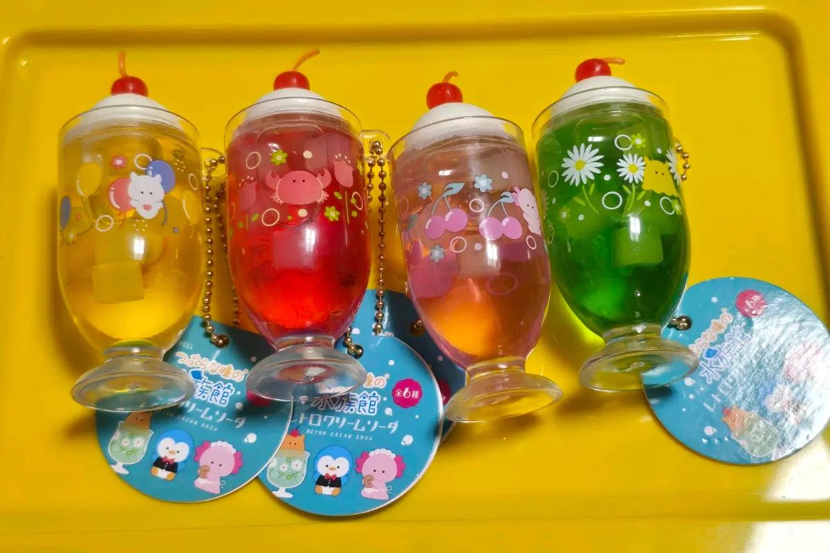 レトロ水族館クリームソーダオイルキーホルダー 4個 まとめ 7,804円