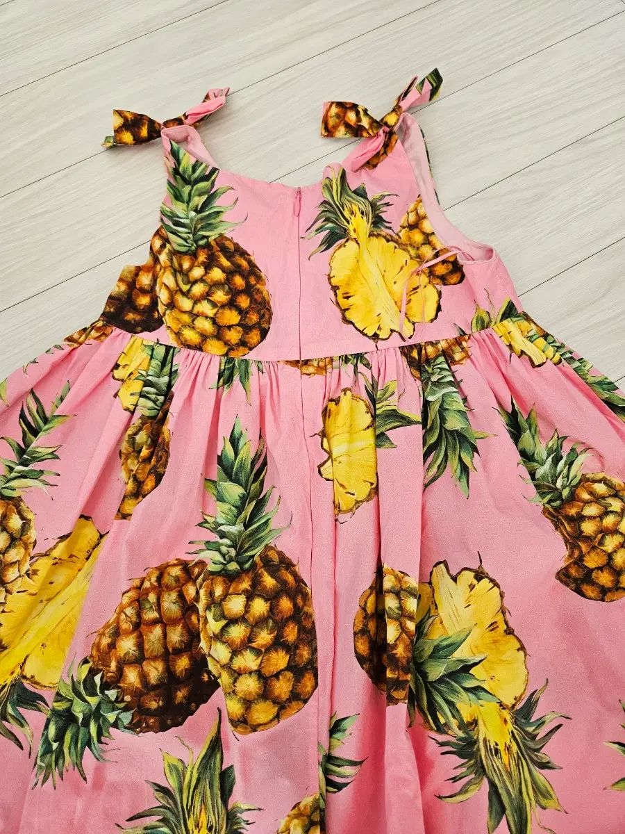 Dolce&Gabbana ドルチェ＆ガッバーナ ピンク パイナップル パータン ONE PIECE 8歳