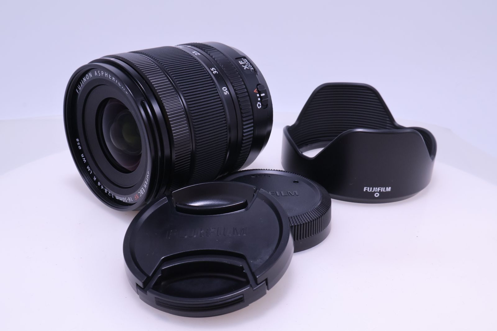 【極美品】FUJIFILM XF16-50mm F2.8-4.8 R LM WR 交換レンズ フジノン ズーム 標準 大口径 16-50mm F2.8-4.8 防塵防滴耐低温 リニアモーター(静音) 絞りリング