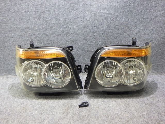 アトレーワゴン ヘッドライト左右 HID S330G S320G 100-51787 レべ付 260818059 10,032円