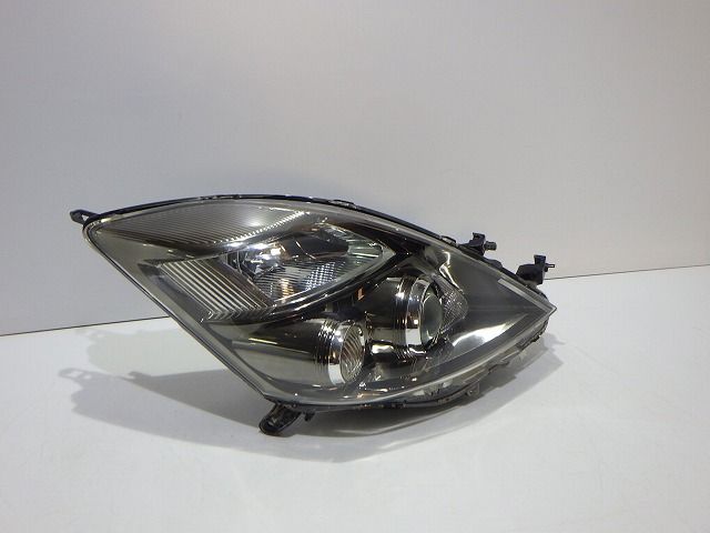 アイシス　右ヘッドライト　HID　ZGM10　ZGM15　44-69　L　ANM10　ANM15　81110-44350　コーティング　綺麗　260822007 7,524円