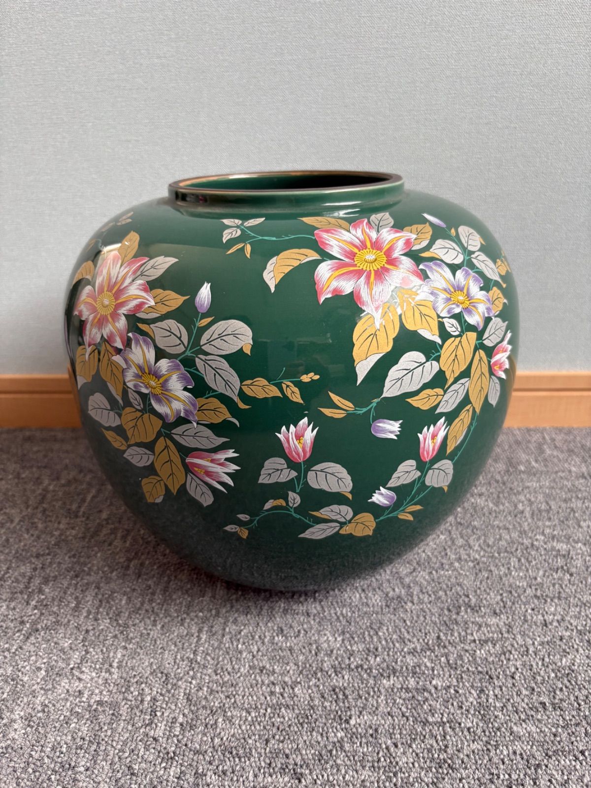 昭和レトロ　花柄 陶器製 花瓶 フラワーベース 深緑 11,550円