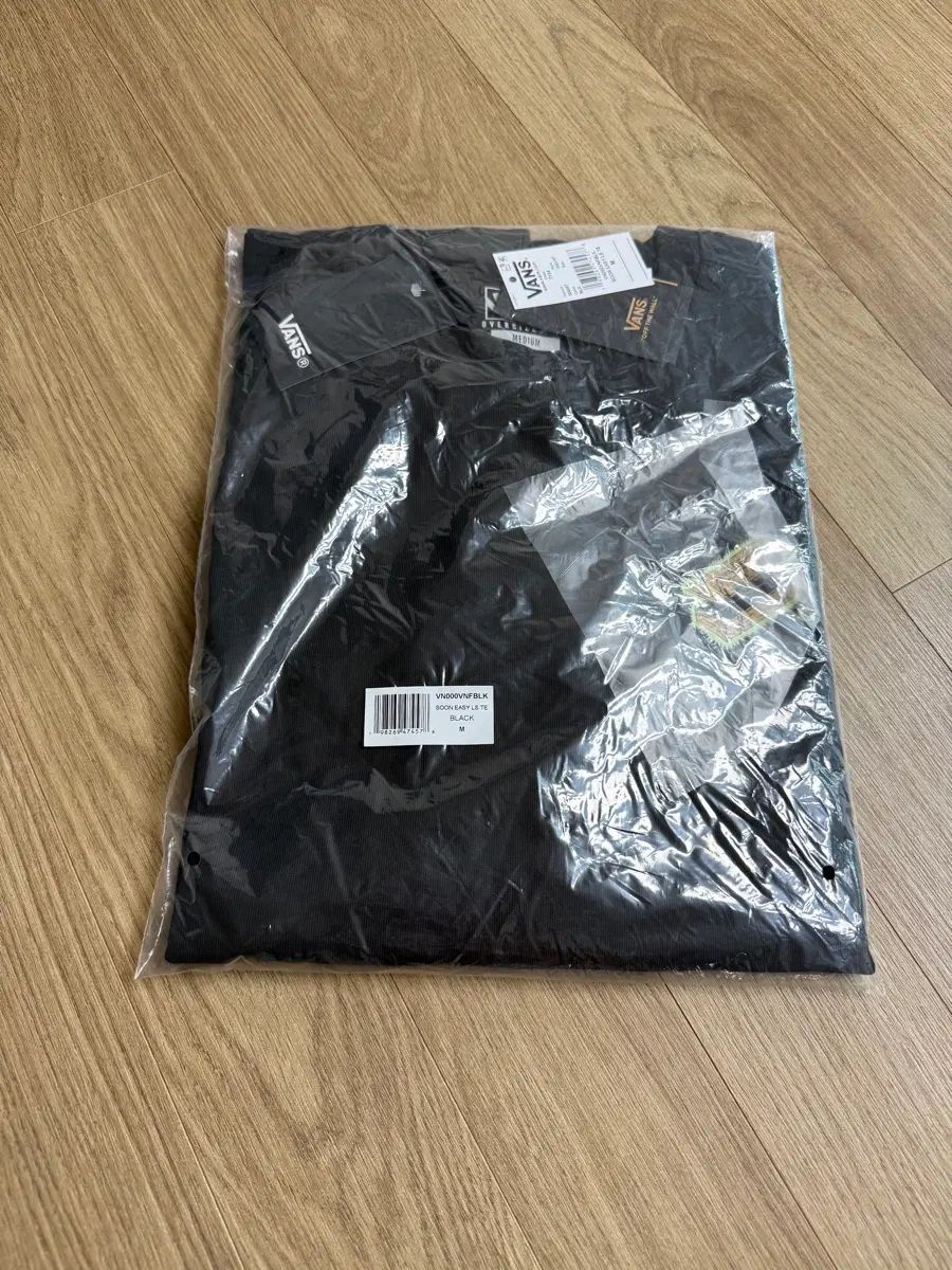 VANS アーティスト コレクション VANS x Soon Easy 長袖 Tシャツ