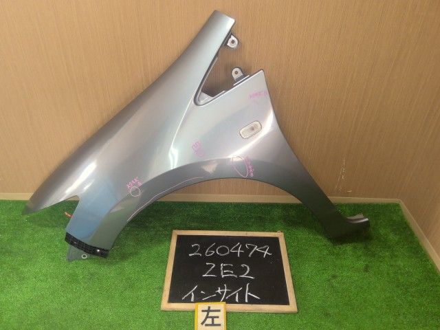 インサイト DAA-ZE2 左 フロント フェンダー 60261-TM8-G00ZZ 自社品番260474 NH737M 6,636円