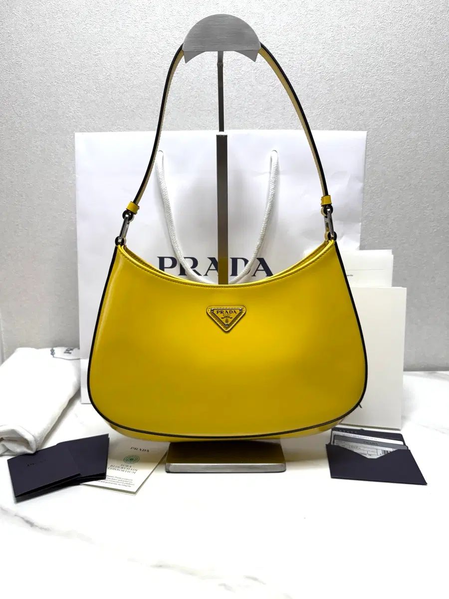 PRADA プラダ ブラッシュド クレオ HOBO BAG (内蔵チップ/S) 91,212円