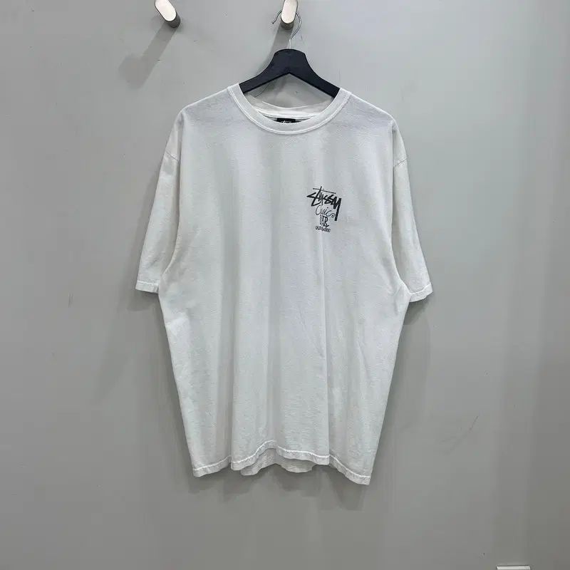 STUSSY ダイエット Classic ギア 半袖T r4493