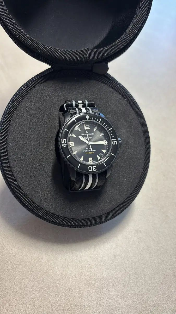 ブランパン x SWATCH スウォッチ フィフティ Mmm あんさんぶるスターズ！！ OF SHEON ブラック オートマチック 時計