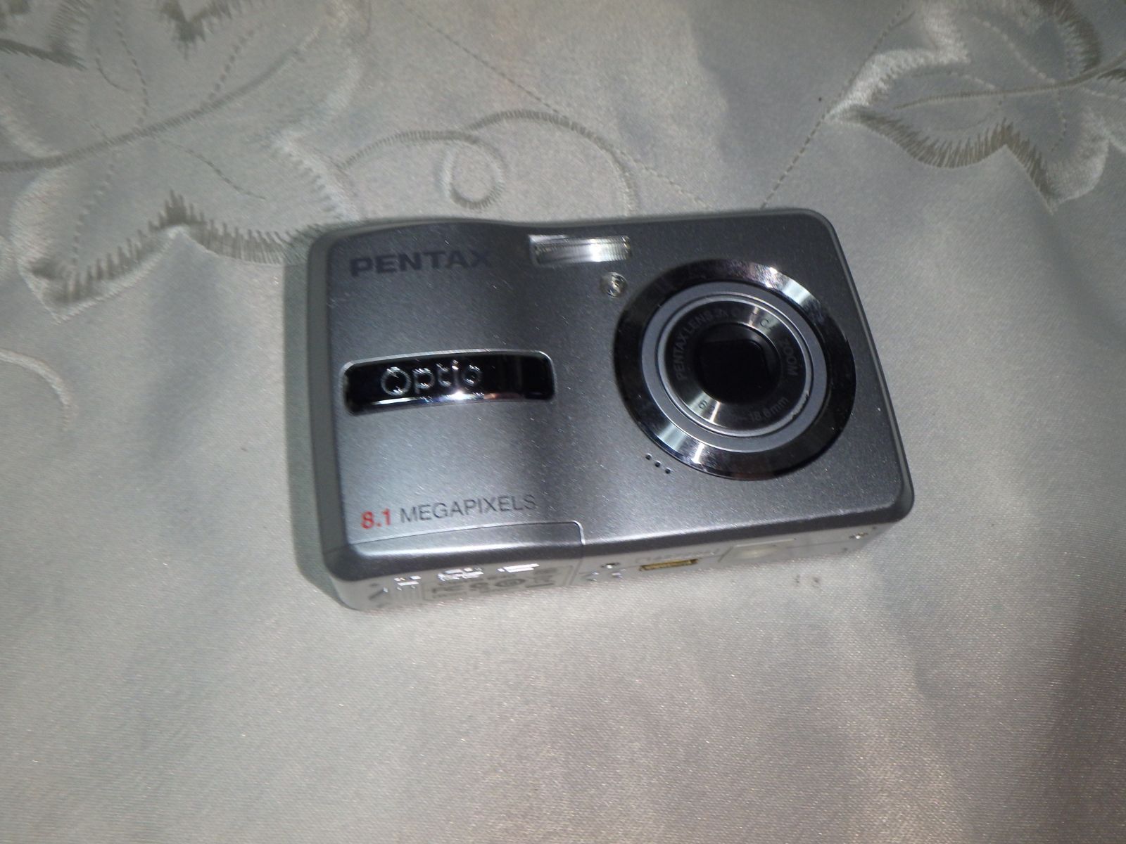 PENTAX OPTIO E40 DIGITAL CAMERA