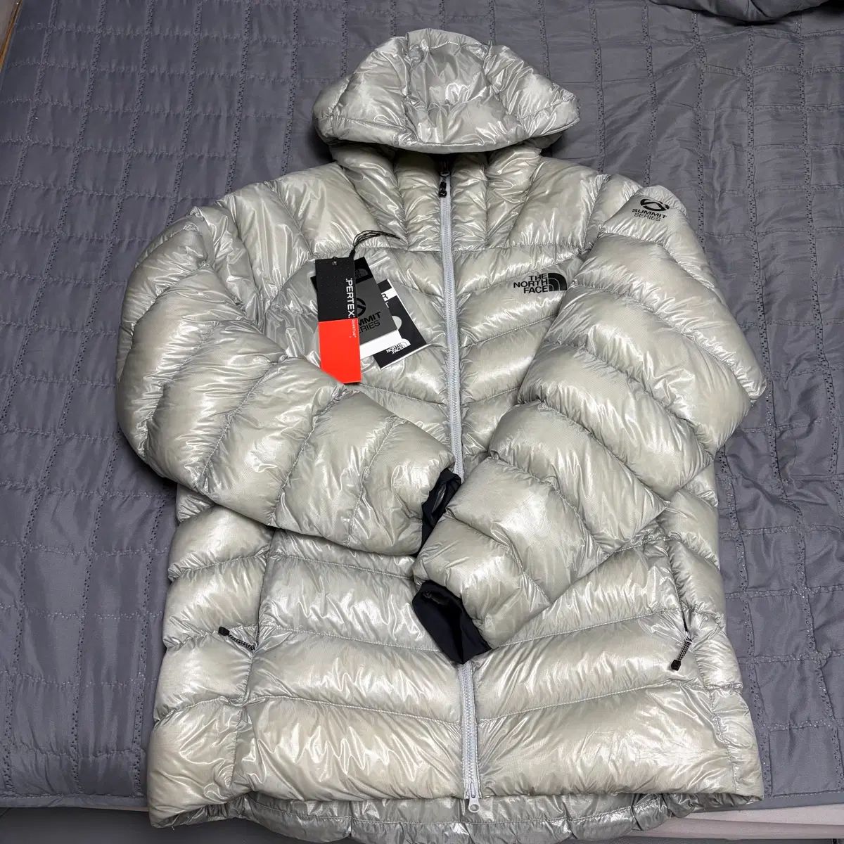 L THE NORTH FACE ザノースフェイス サミット マッターホルン ダウン ライト グレー