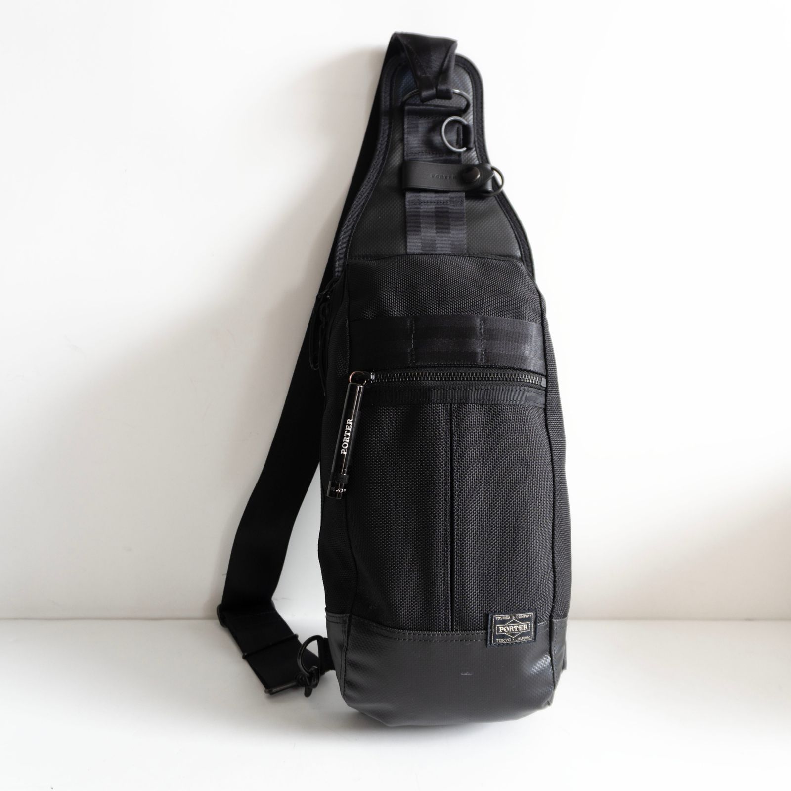 【美品】PORTER 【HEAT ヒート スリングショルダーバッグ】 ポーター ブラック ボディバッグ 26080580