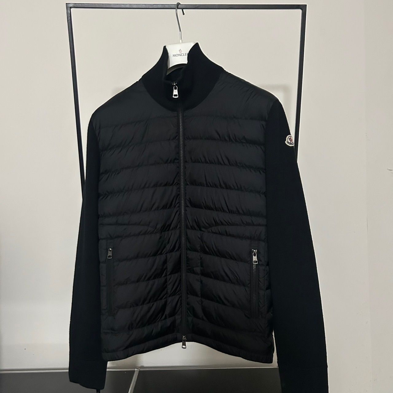 MONCLER モンクレール★定番ハイブリッドダウンニット★2024年〜2025年秋冬★サイズL 77,000円