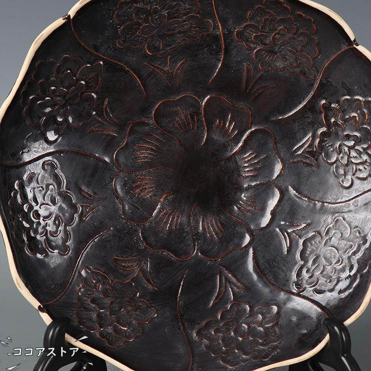 宋定窯 烏金釉刻牡丹茶盤 紫砂壷 壺承 装飾品 現代工芸品美術品 置物 宋定窯 烏金釉刻牡丹茶盤 紫砂壷 壺承 装飾品 現代工芸品美術品 置物