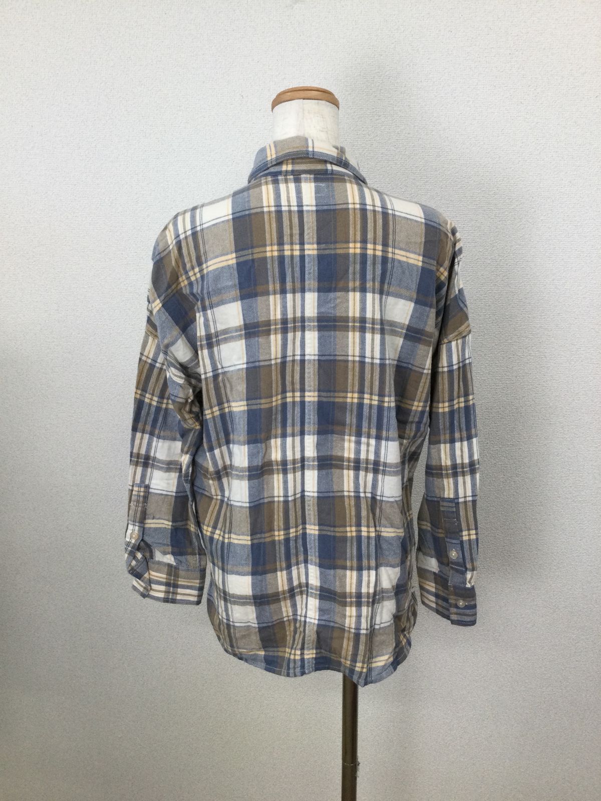https://assets.mercari-shops-static.com/-/large/plain/2JVrd4bYTnZnBU9PEabzqU.jpg@jpg
