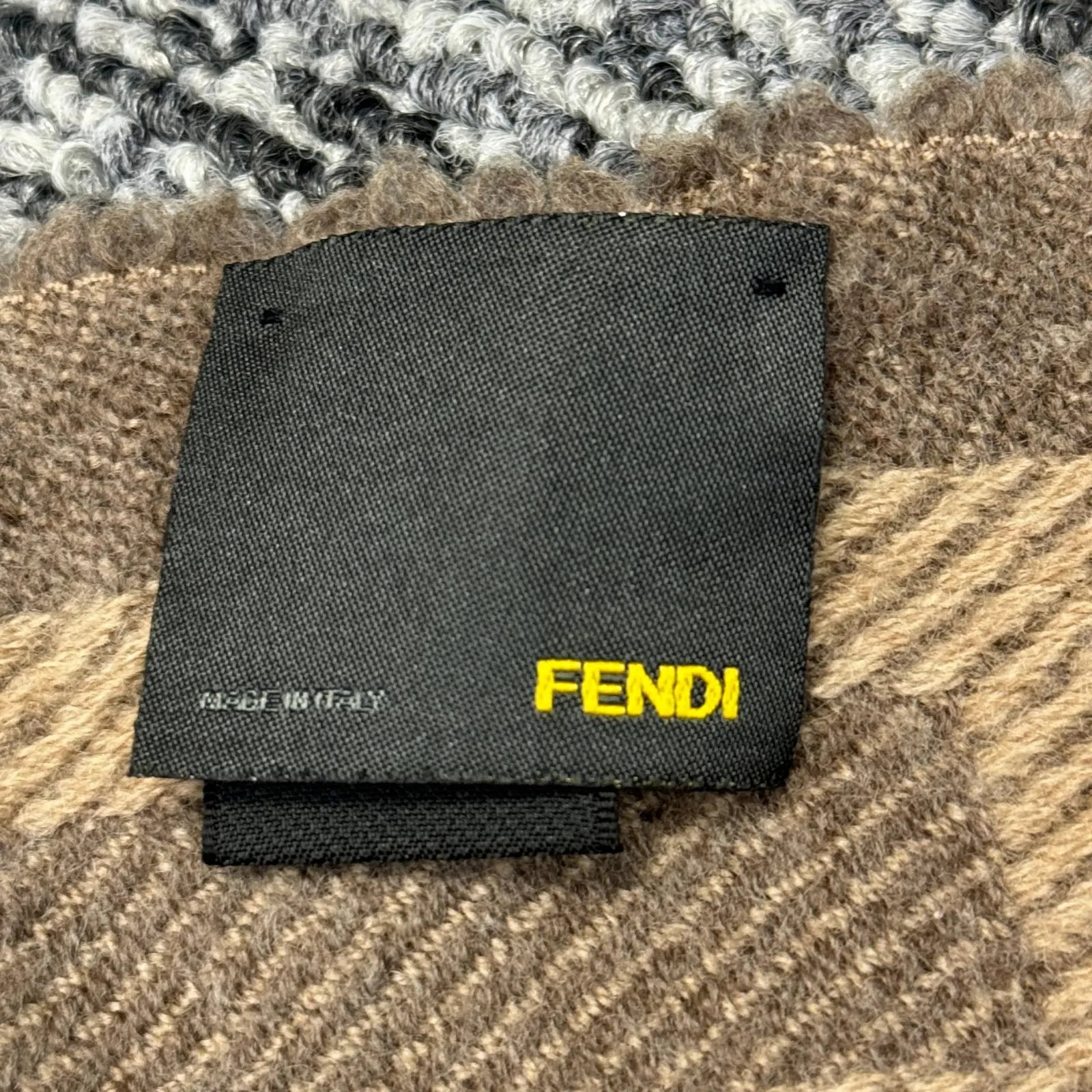 FENDI FFロゴマフラー パターン ストール ズッカ柄 モノグラム