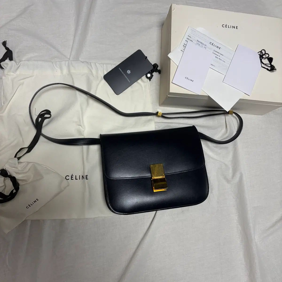 Celine セリーヌ Classic ボックスバッグ Mサイズ ブラック