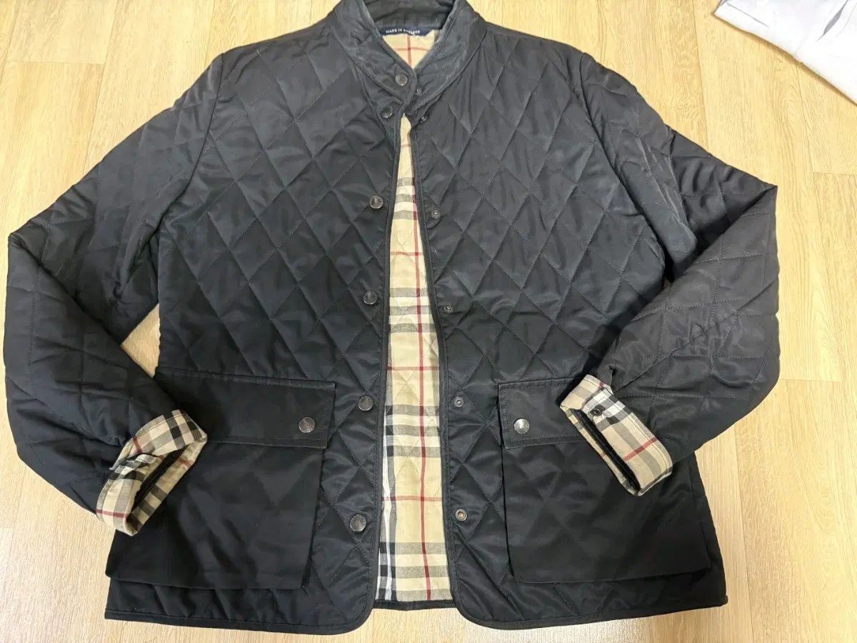 正規品 BURBERRY バーバリー ノヴァチェック キルティング ジャケット ブラック L 66-66半 31,681円