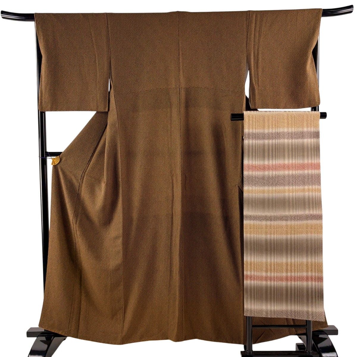 【美品】 小紋 身丈161cm 裄丈67cm M 袷 斉藤三才 名古屋帯セット 落款 小花 茶色 正絹 秀品 【中古】 15,600円