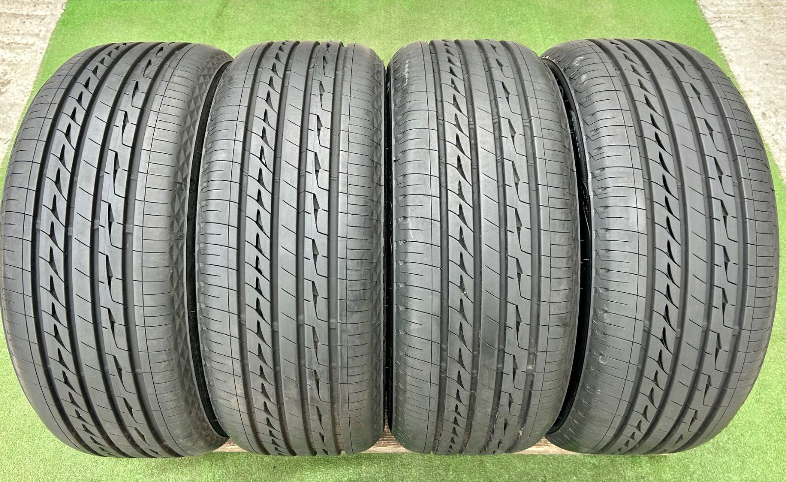 BRIDGESTONE（ブリヂストン） ■ 商品名：REGNO GR-XII ■ タイヤサイズ：215/45R17 91W ■ 製造年週：2021年34週目 ■ 本数：4本セット