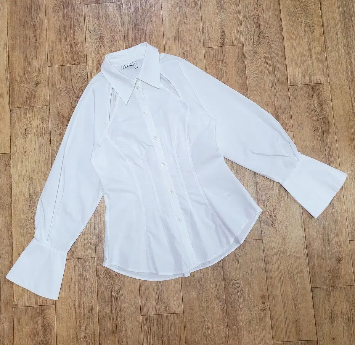 ASOS カットアウト ブラウス 丸のまま55-66 新品