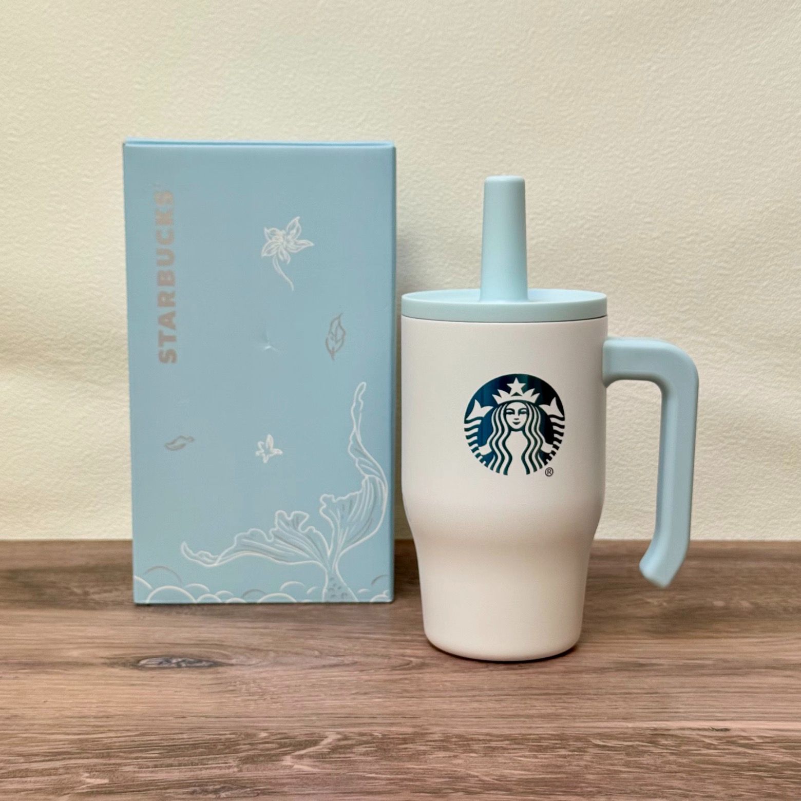 【新作】Starbucks スターバックス 海底綺遇シリーズ 550ml ステンレス タンブラー ハンドル付き ストロー付き サイレン 人魚 マーメイド 保温保冷 ホワイト ブルー
