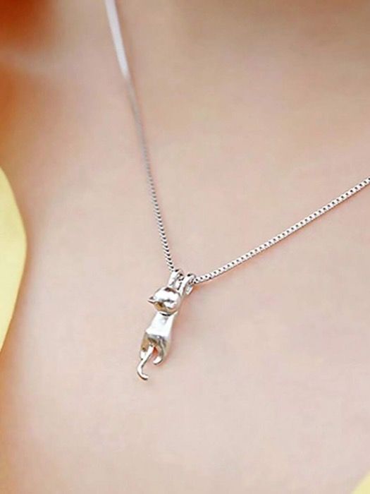 ジュエリー レディース ネックレス ペンダントネックレス 1個 クリエイティブでかわいい遊び心のある猫のペンダントネックレス、愛らしく多用途なカジュアルネックレス、ユニークなファッションデザイン、友人の誕生日に最適なギフト 6,739円