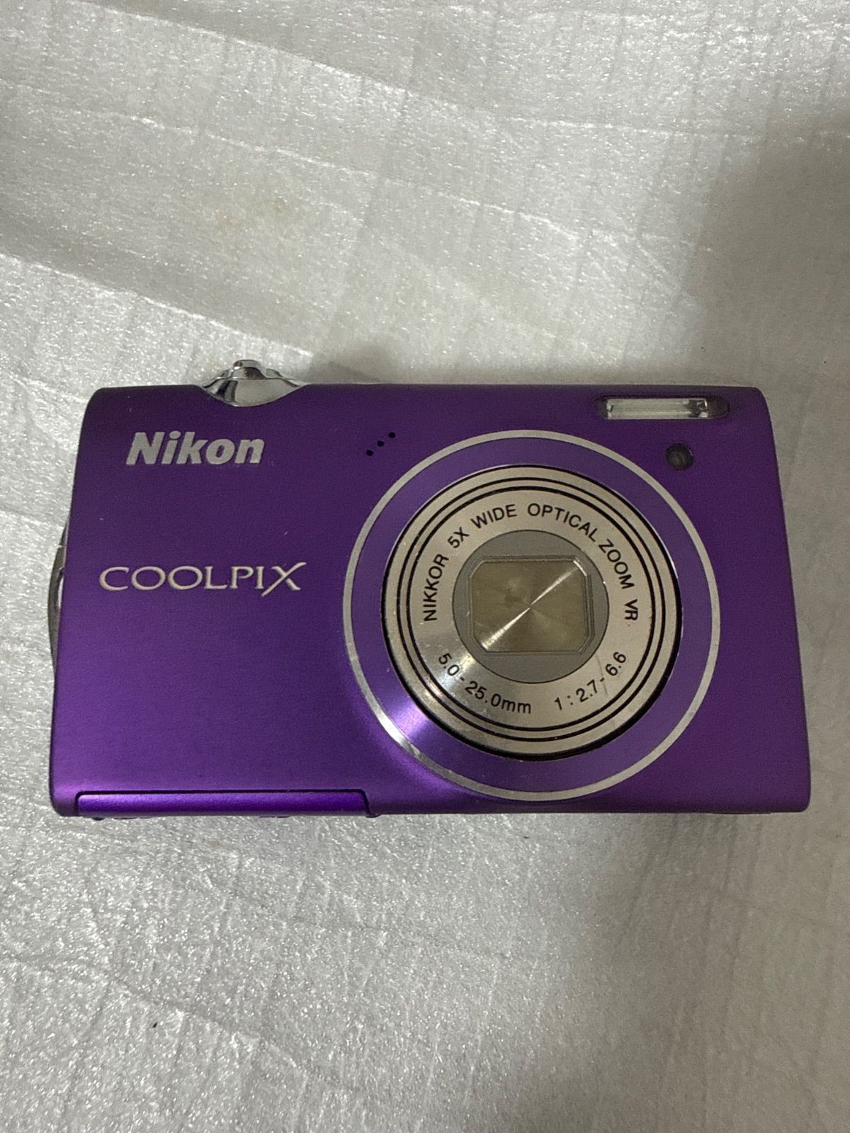 잘 작동하는 디지털 카메라 본체 니콘 쿨픽스 S5100