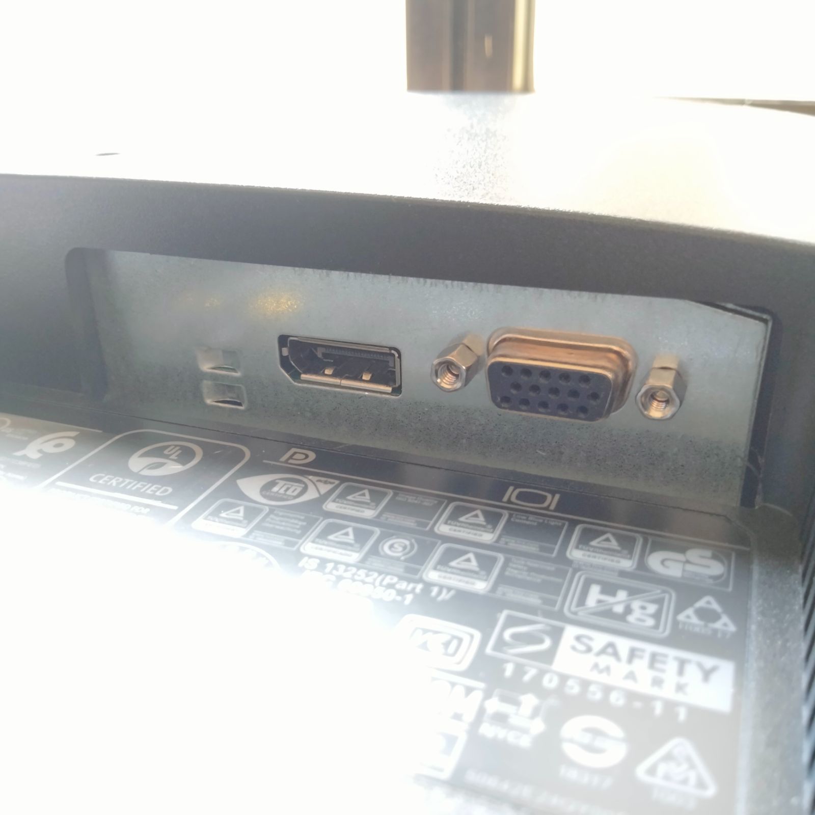 DELL Latitude 3500 8世代i3 256GB SSD 8GB - メルカリ