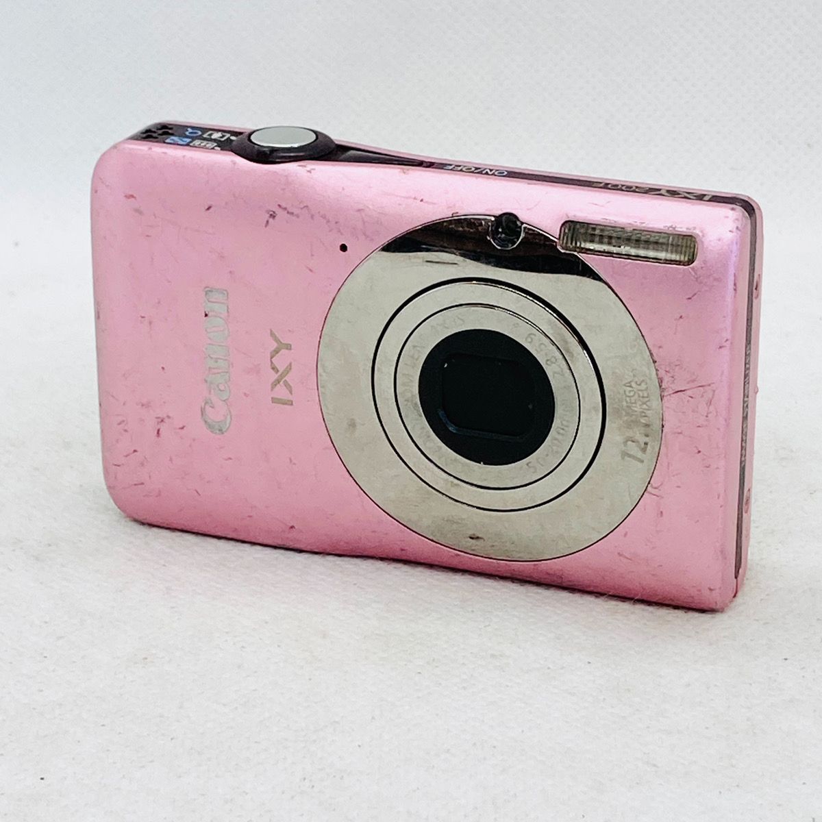 Canon Canon IXY 200F digital camera