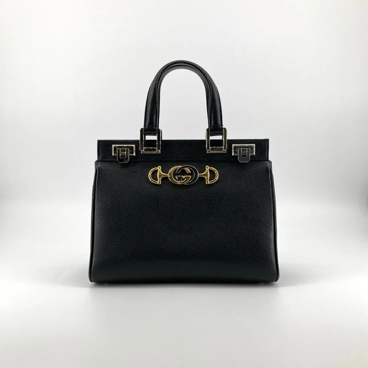 グッチ ズゥミ