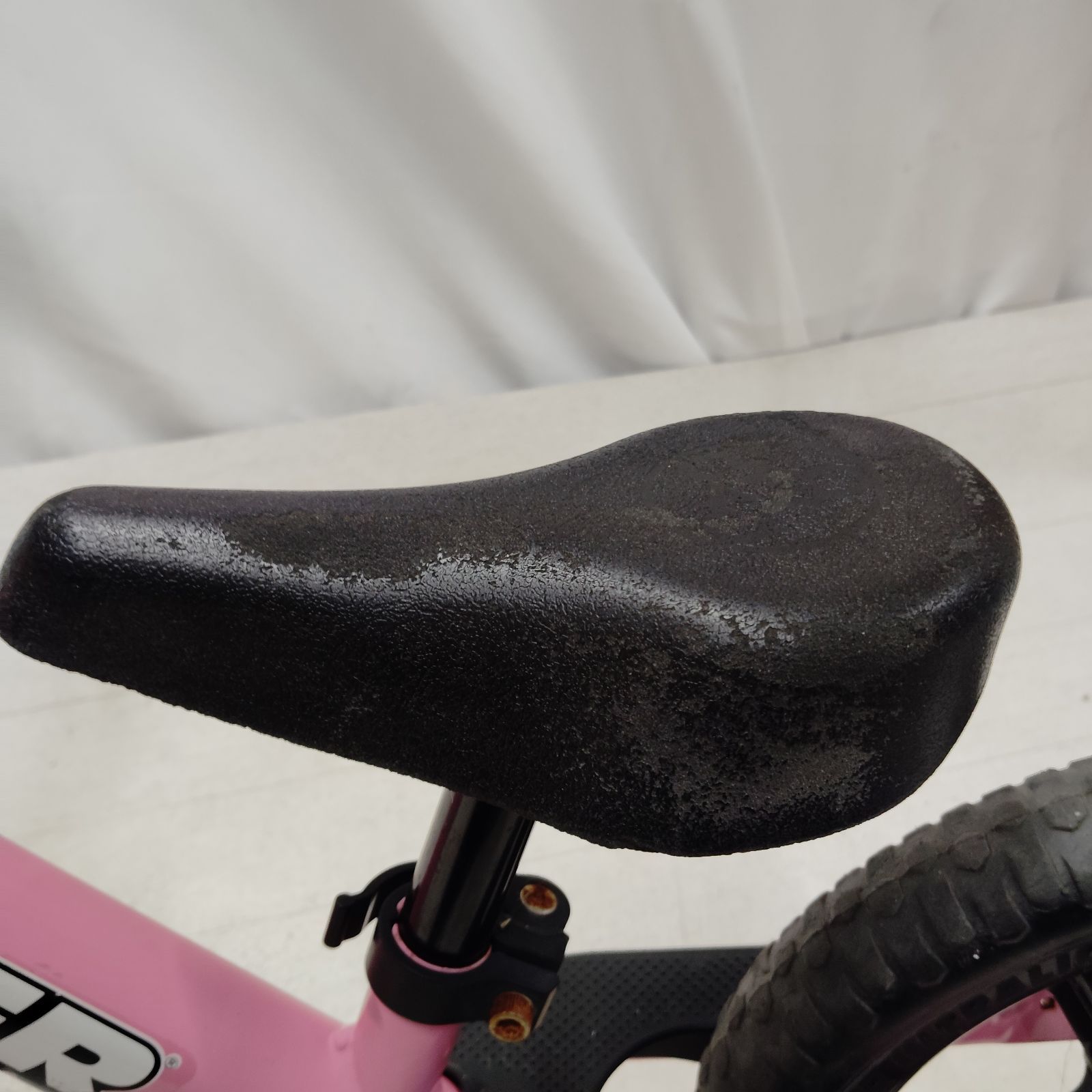 現行モデル 美品 STRIDER ストライダー SPORT 12インチ ピンク 日本
