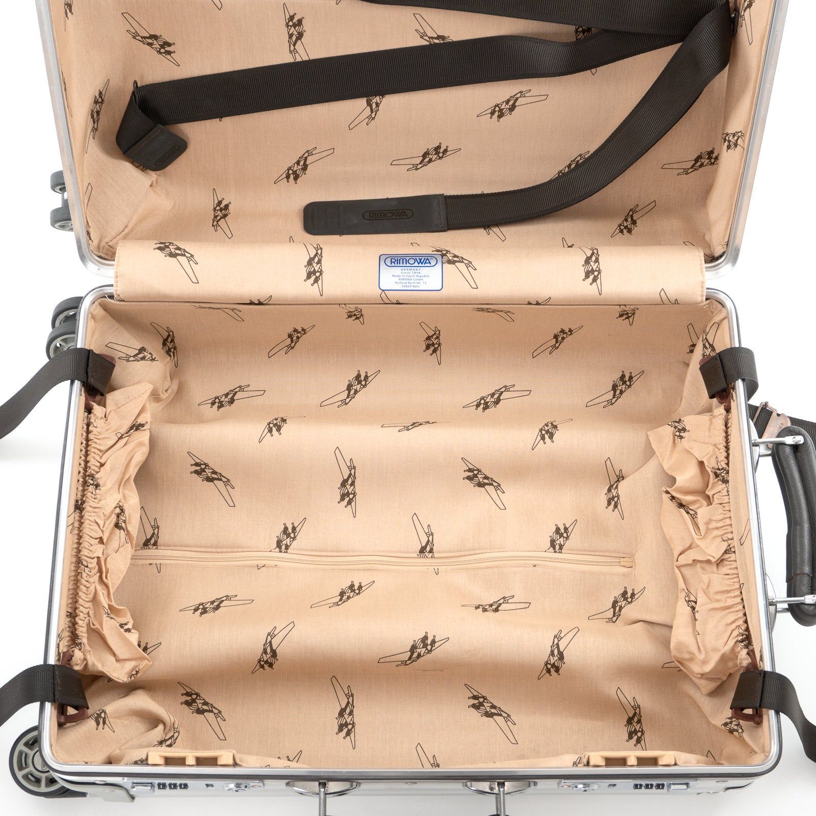 美品 RIMOWA リモワ CLASSIC FLIGHT クラシックフライト 33L 機内