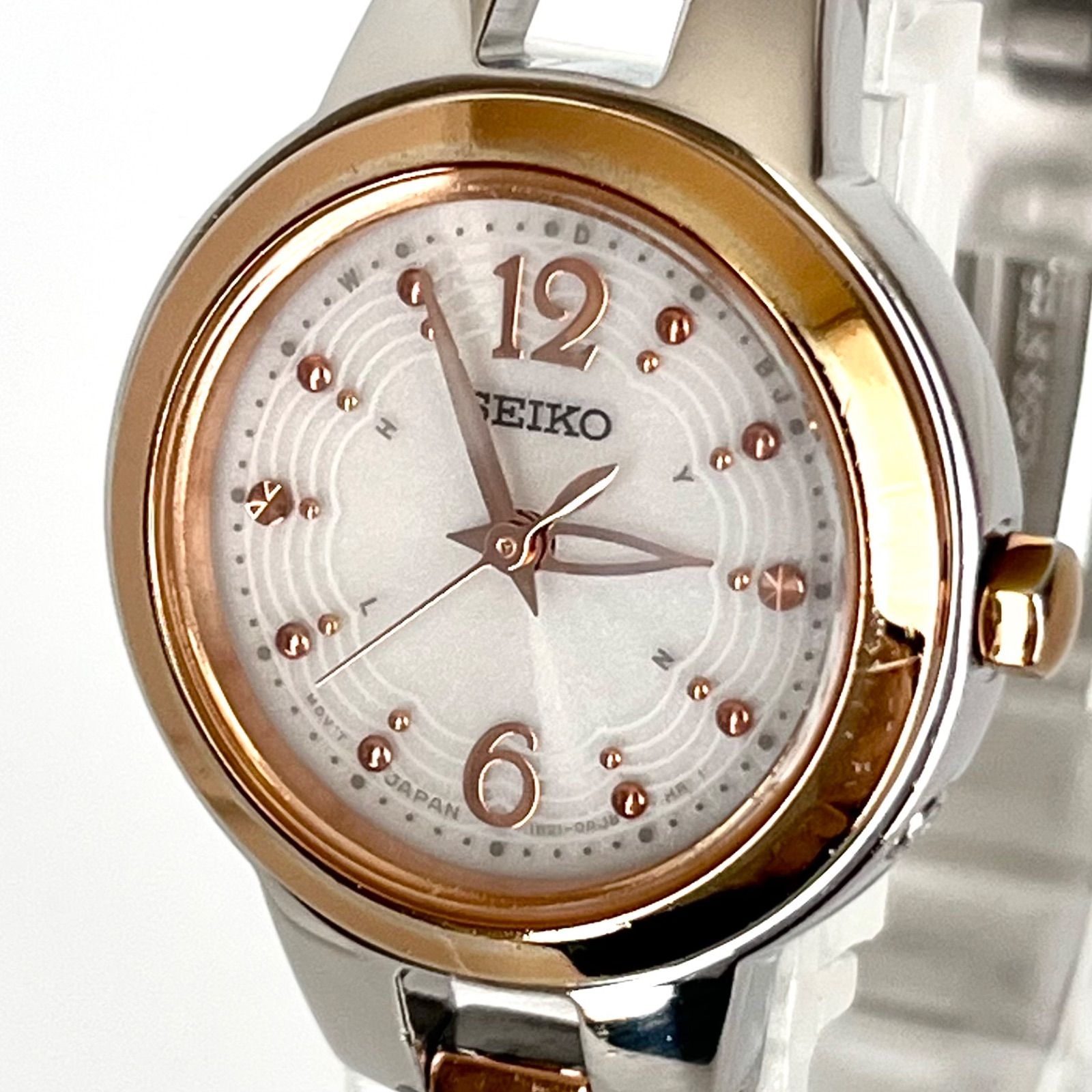 【セイコー レディース 腕時計 稼働 電波ソーラー 磨き済み】SEIKO 美品 ゴールド 白文字盤