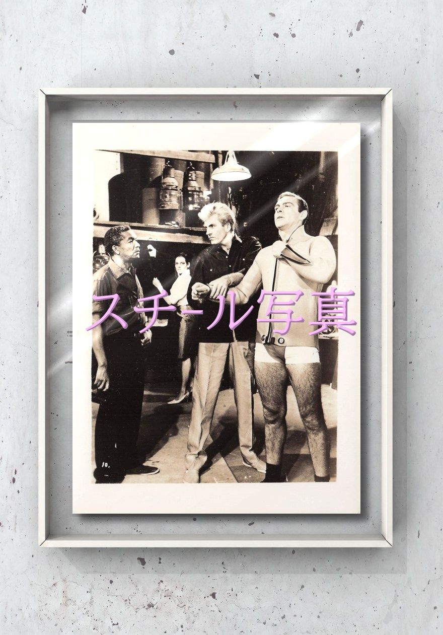 f『００７／サンダーボール作戦』1965年映画劇場宣伝用正規オリジナルスチール写真　fu006650　テレンス・ヤング イアン・フレミング トム・ジョーンズ ショーン・コネリー クローディーヌ・オージェ 17,500円