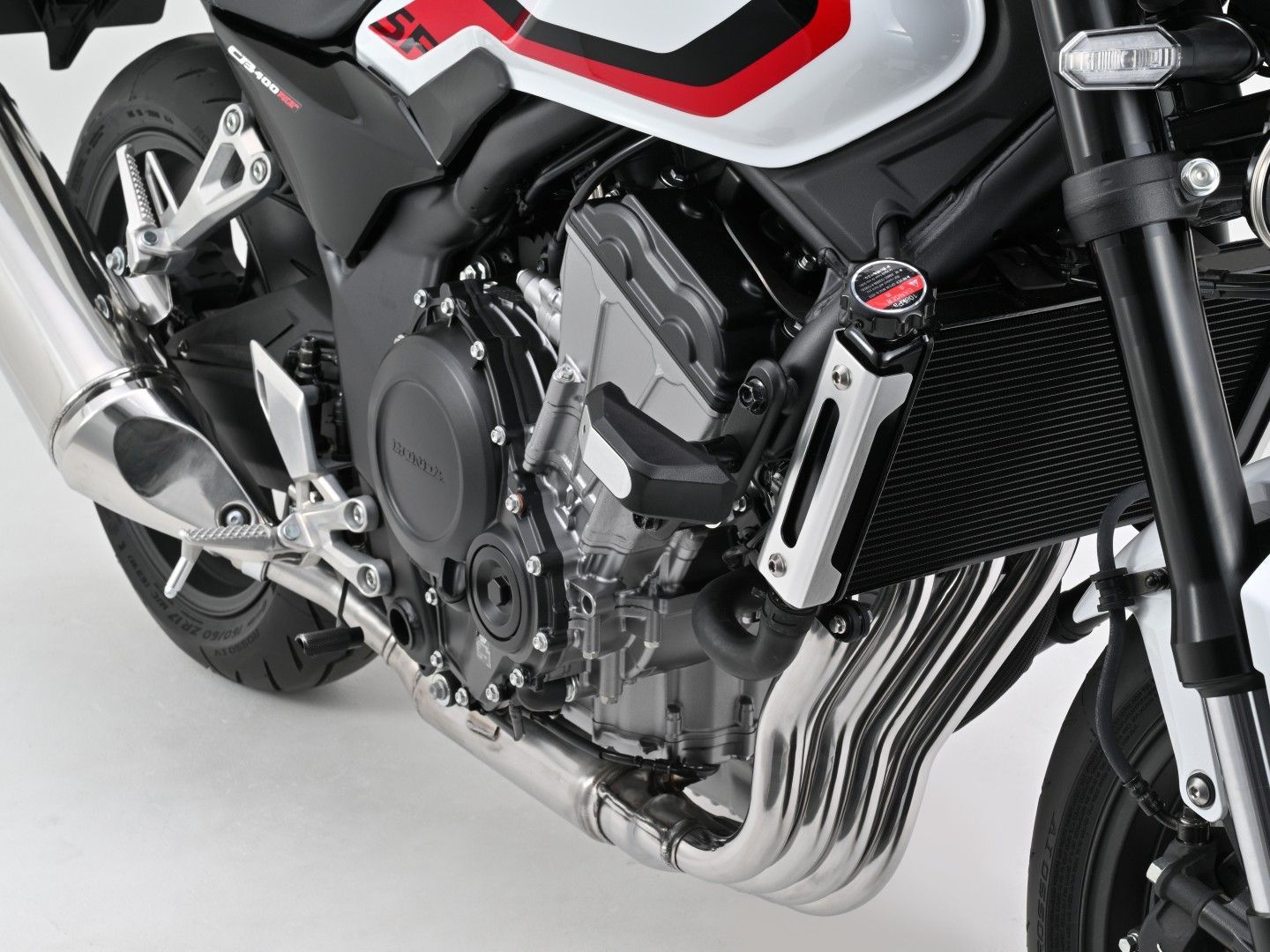 デイトナ（DAYTONA）（69691）エンジンプロテクター ストリームライン CB400SF（'26）