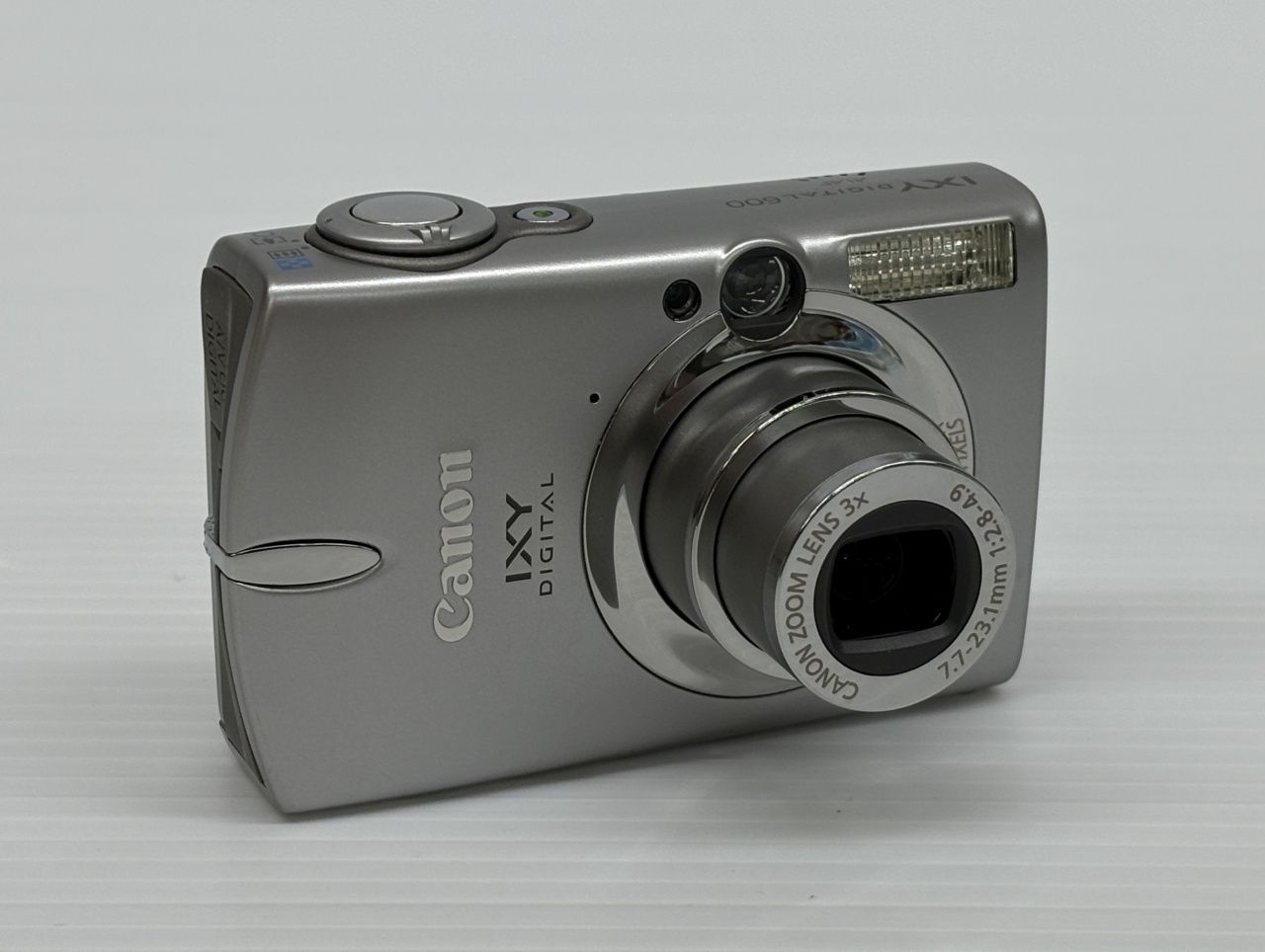 Free shipping Canon 7.1 million pixel digital camera IXY DIGITAL 600 inch TV