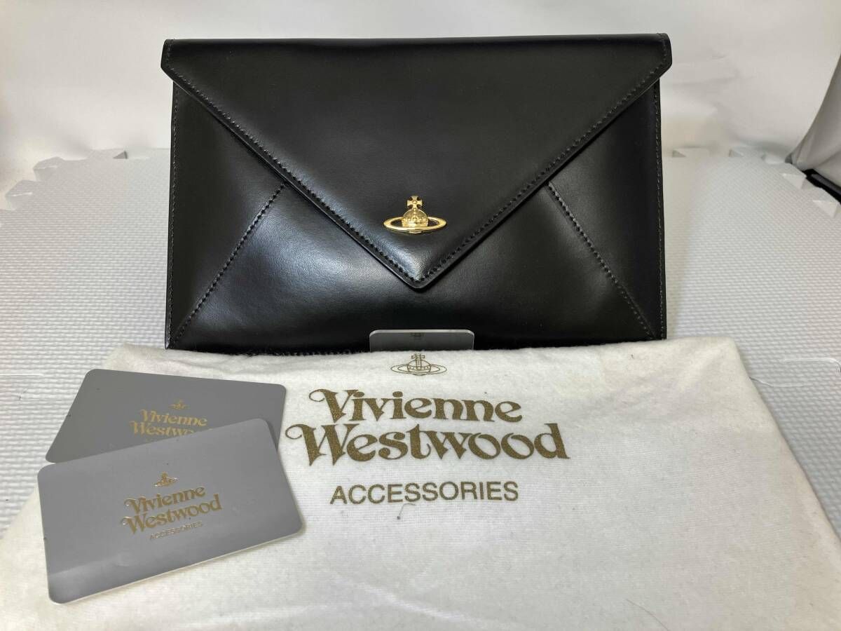 비비안 웨스트우드 (Vivienne Westwood) 블랙 가죽 엔벨로프 (엔벨로프 타입) 클러치 백